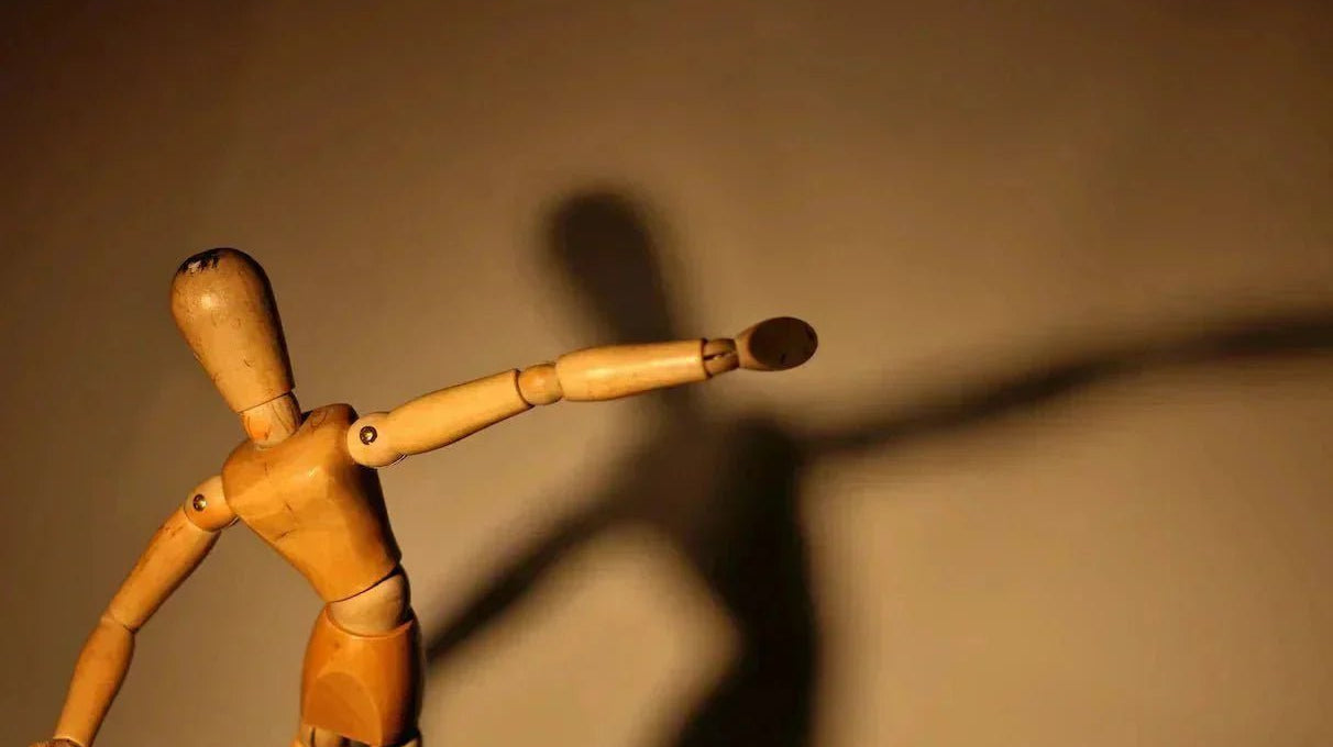 Wie lange man an einem höhenverstellbaren Schreibtisch stehen sollte - Eliot Onlineshop