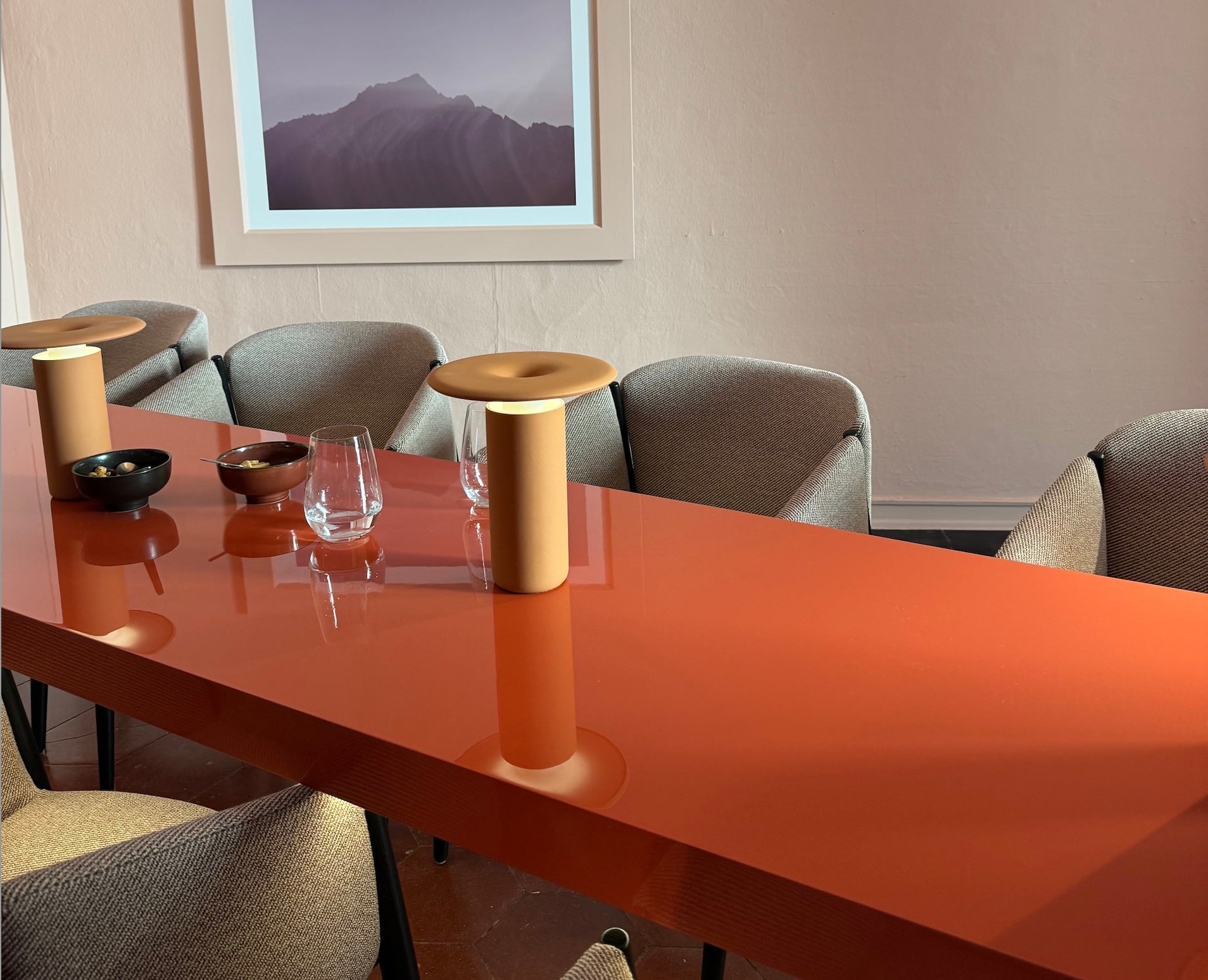 Homeoffice Trends 2025: Flexibilität, Farben und die neue Büroästhetik - Eliot Onlineshop