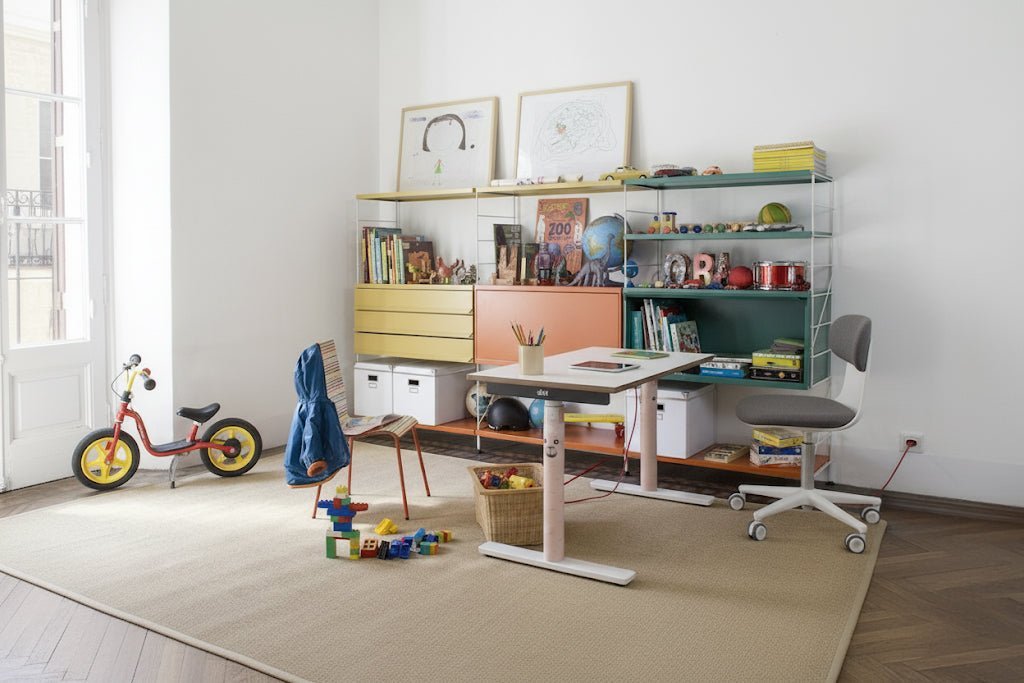 Kinderschreibtisch: Was muss man beachten? - Eliot Onlineshop