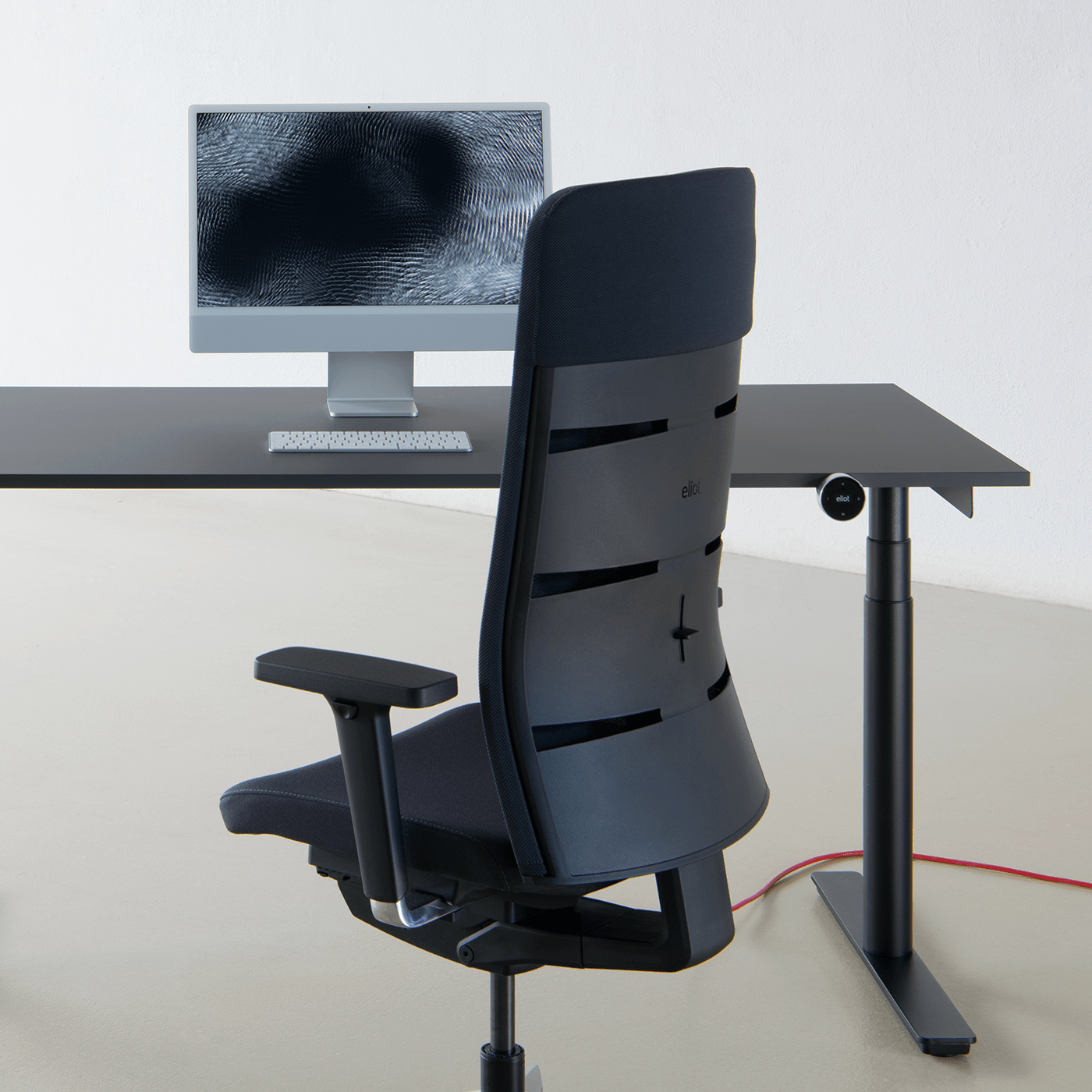 Vorteile eines höhenverstellbaren Schreibtisches für das Büro - Eliot Onlineshop