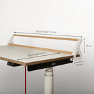 Hier wird ein weißer „Tiny Top“-Schreibtischaufsatz von Smartfurniture GmbH vorgestellt, der für eine optimale Organisation Ihres Schreibtisches sorgt. Dieser Aufsatz wurde als perfekte Ergänzung zu Ihrem Eliot Tiny-Schreibtisch entworfen und verfügt über eine Holzablage mit den Maßen: Breite 100 cm oder 110 cm, Höhe 13 cm, Tiefe 10 cm sowie eine Tiefe des unteren Bereichs von 55 cm. Die Kante des Schreibtischs ist mit dem Eliot-Logo versehen.