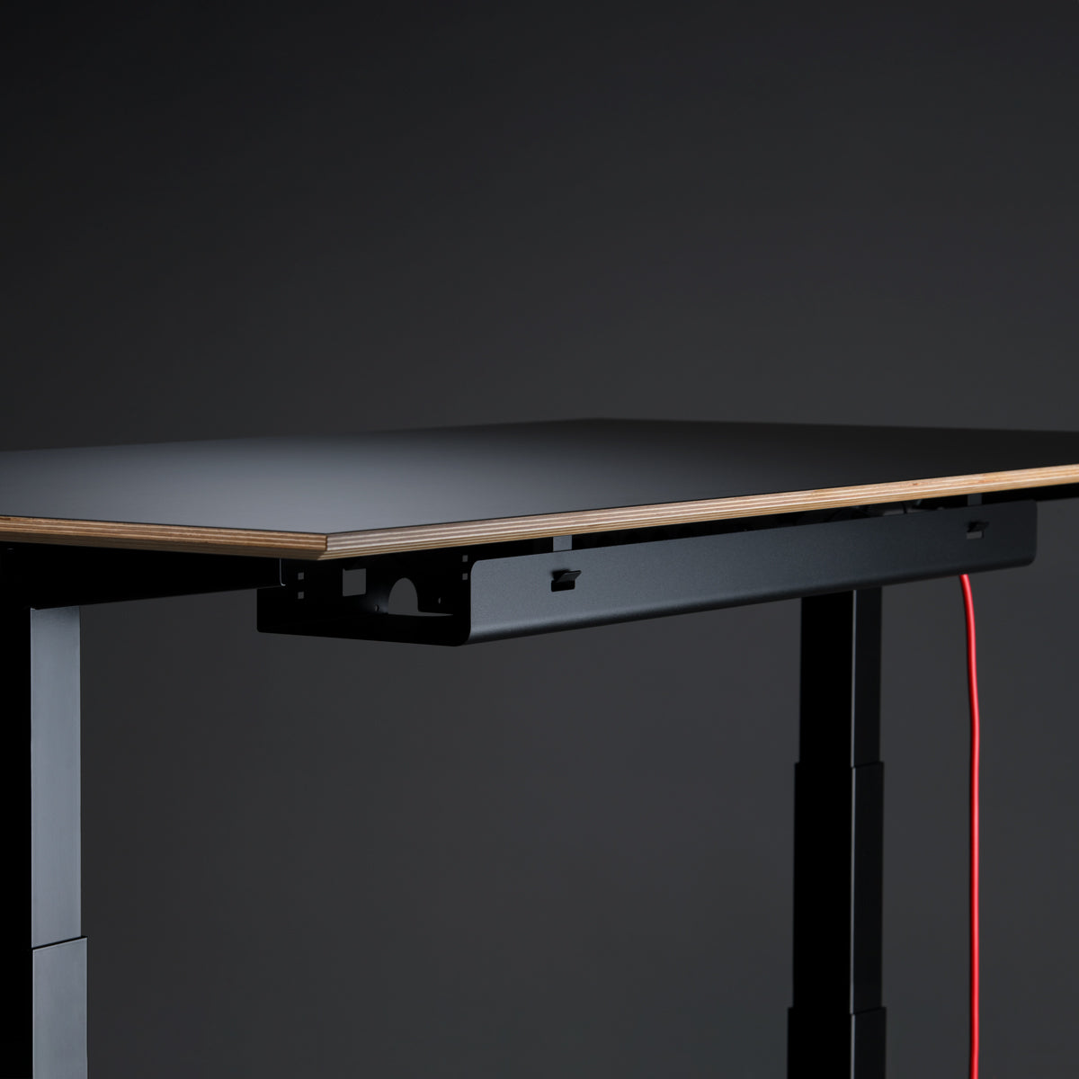 Multiplex Tischplatte mit Höhenverstellbarer Nero Schreibtisch Lock